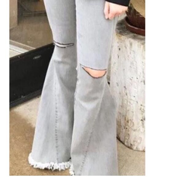 NWT Show Me Your Mumu Flare Jean High Waist Small - Picture 15 of 15